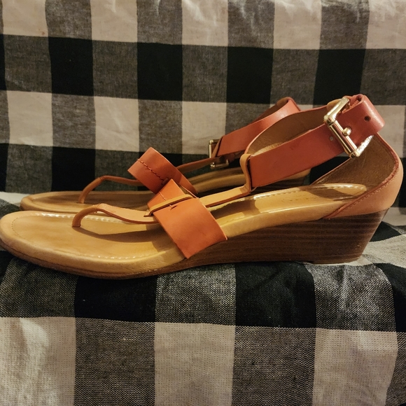 Coach Coral And Tan Low Wedge Sandals Leather Everyday Women's Size 7 Strappy - Picture 2 of 5
